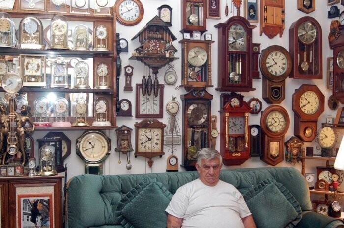 Самая крупная коллекция часов принадлежит Джеку Шоффу из США, который собрал вместе 1094 часов 