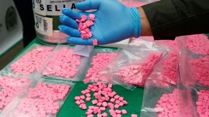 Во Франции полицейские перепутали конфеты с экстази