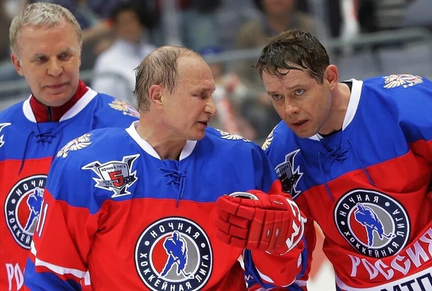 Путин наградил хоккеиста Павла Буре орденом «За заслуги перед Отечеством» IV степени