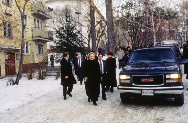 11. Хиллари Клинтон в Новосибирске, 16 ноября 1997 года
