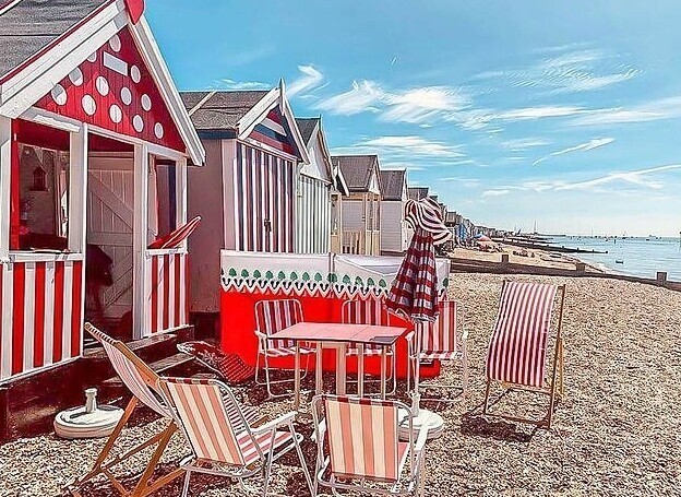 Британию захлестнул ажиотажный спрос на пляжные домики