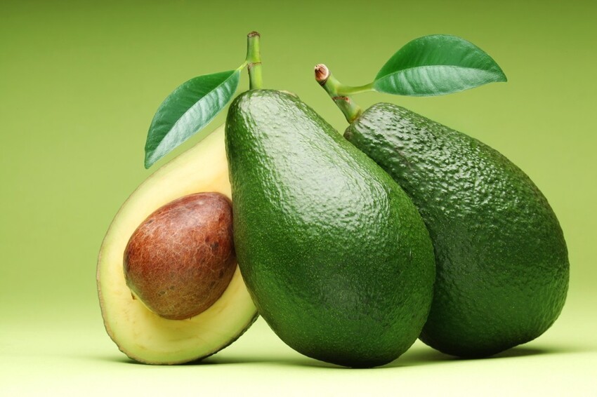 Почему горчит авокадо, и как правильно выбирать этот фрукт?