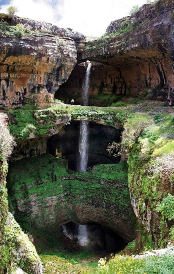 Пещера "Пропасть трёх мостов" и водопад "Глотка Баатары", Ливан