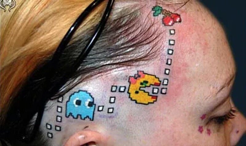 26 ужасных татуировок, которые могли сделать только геймеры