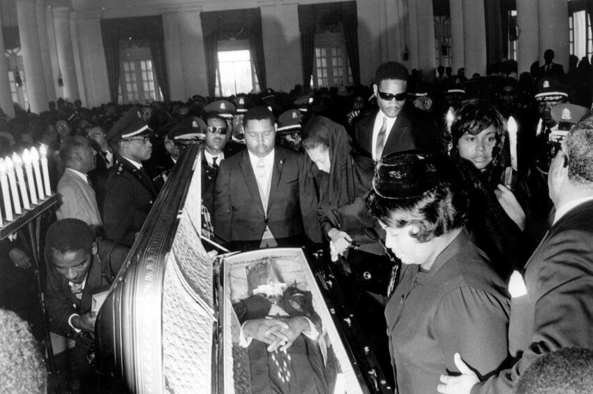 Апрель 1971 года. Гаити. Похороны Папы Дока.