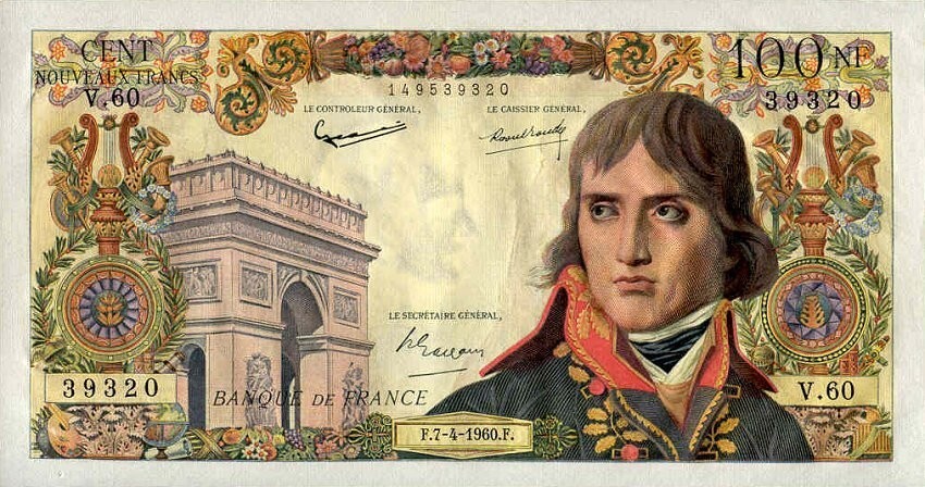 С 21 апреля 1971 года французская банкнота номиналом 100 франков с портретом Наполеона перестала быть законным средством платежа. На новой 100-франковой банкноте Наполеона заменил драматург Пьер Корнель.