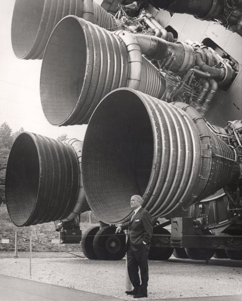 Вернер фон Браун и его ракета F-1, США, 1969 г.