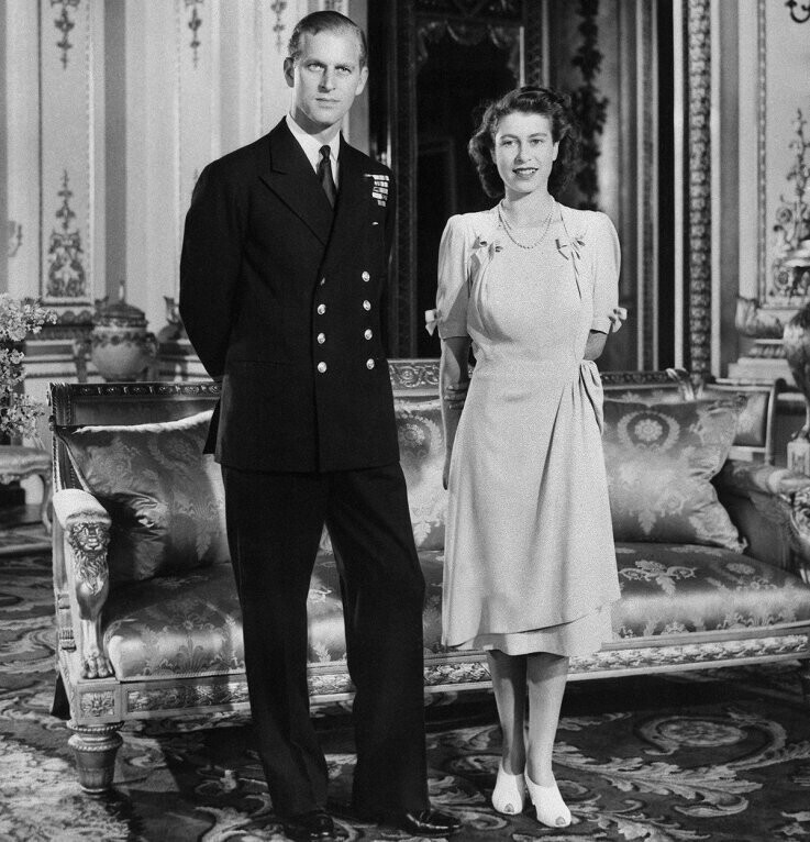Елизавета Вторая и принц Филипп: королевская история любви