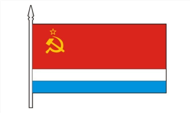 Как бело-сине-красный флаг чуть было не стал флагом РСФСР в 1950-х годах