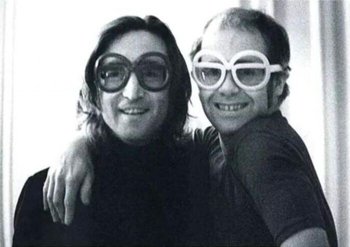 Элтон Джон и Джон Леннон.