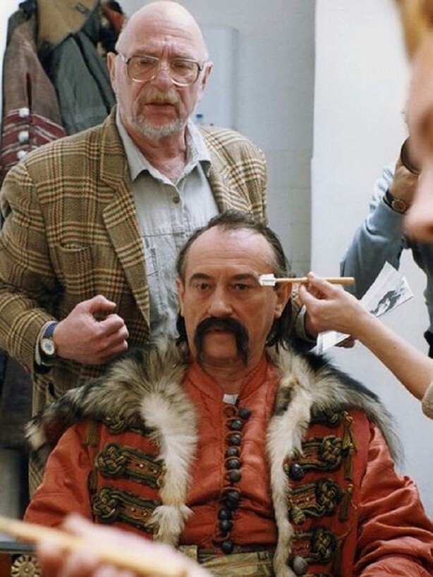 Богдан Ступка на съёмках мини-сериала «Огнём и мечом», 1999 год