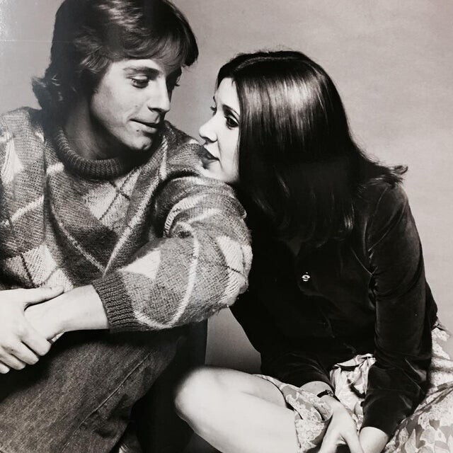 15. Марк Хэмилл и Кэрри Фишер в фотосессии 1977 года