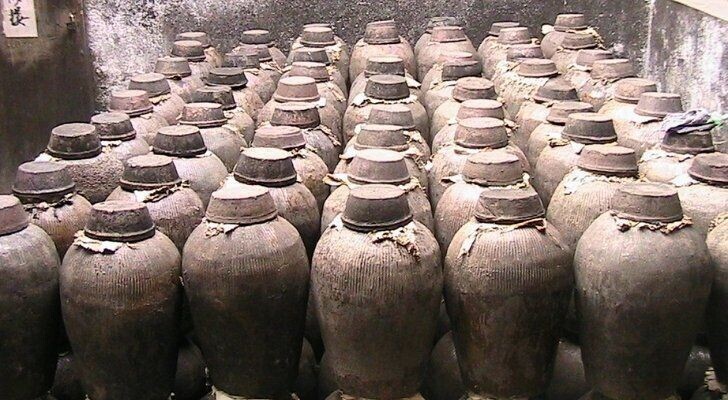 14. В Китае нашли самый старый алкоголь в мире