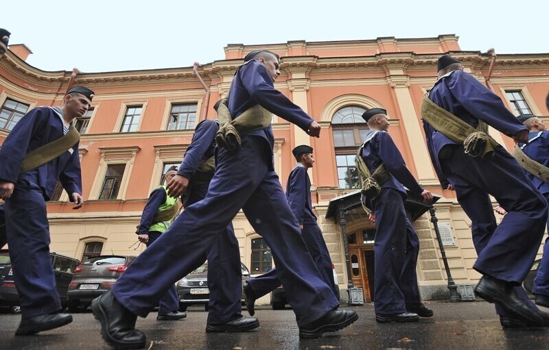 «Я тебе, чмо, погоны сорву»