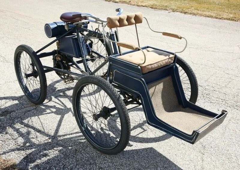 Двухместный «квадроцикл» 1900 года, сохранившийся в единственном экземпляре