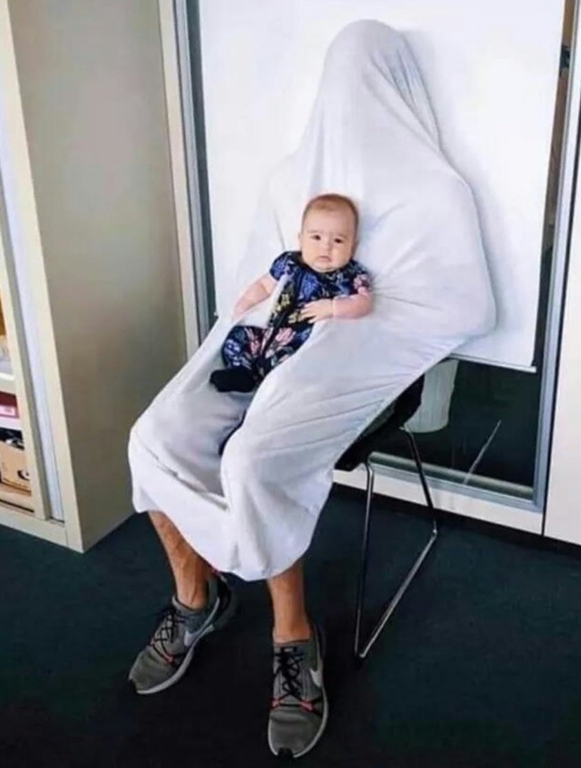 Как сфотографировать малыша на загранпаспорт