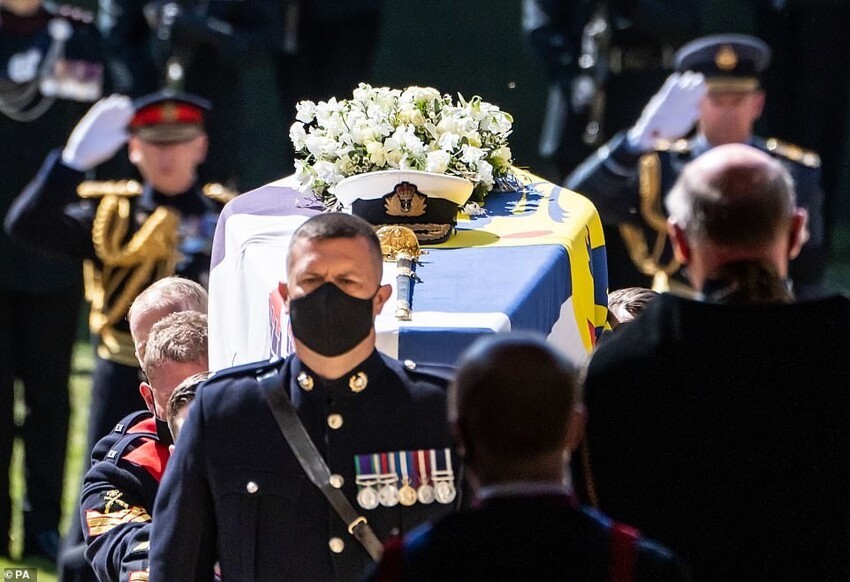 На похоронах принца Филиппа прозвучала молитва на русском языке