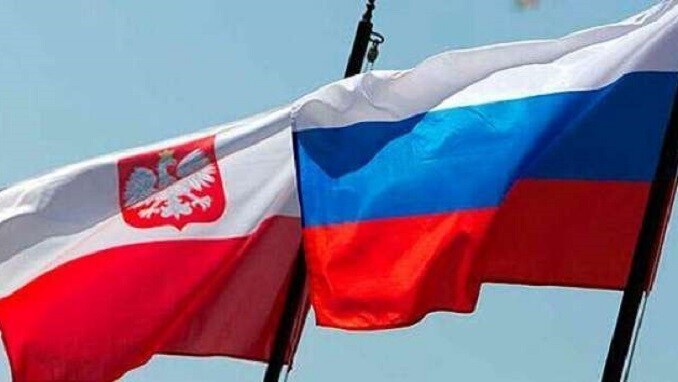 Вслед за хозяином: Польша объявила о высылке трех российских дипломатов