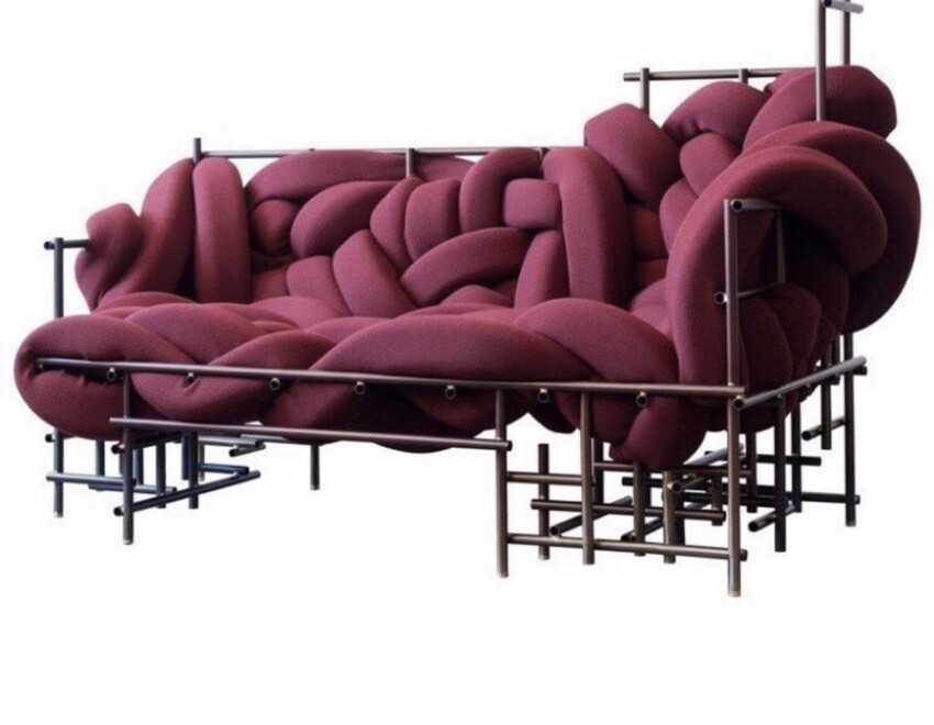 Страшно представить сколько стоит этот диван