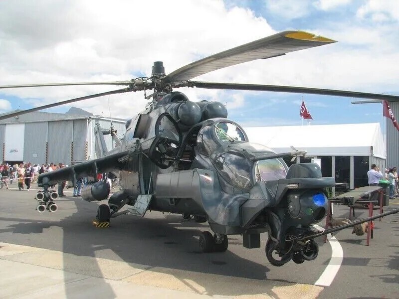 Российский ударный вертолёт MИ-24