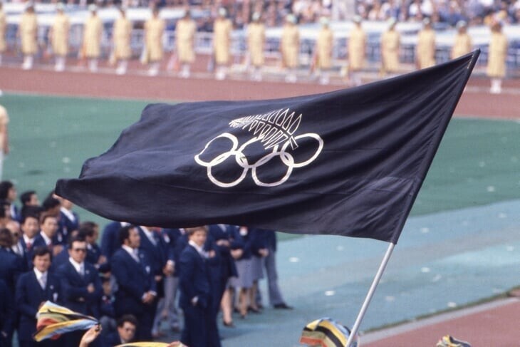 МОК запретил спортсменам на Олимпиаде преклонять колено в поддержку BLM