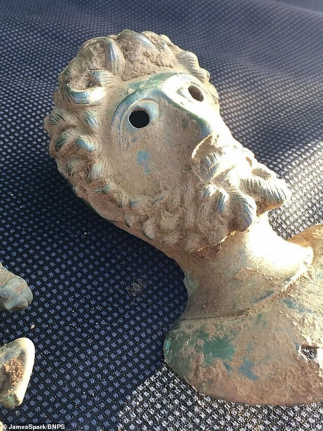 В Великобритании найден идеально сохранившийся бюст римского императора