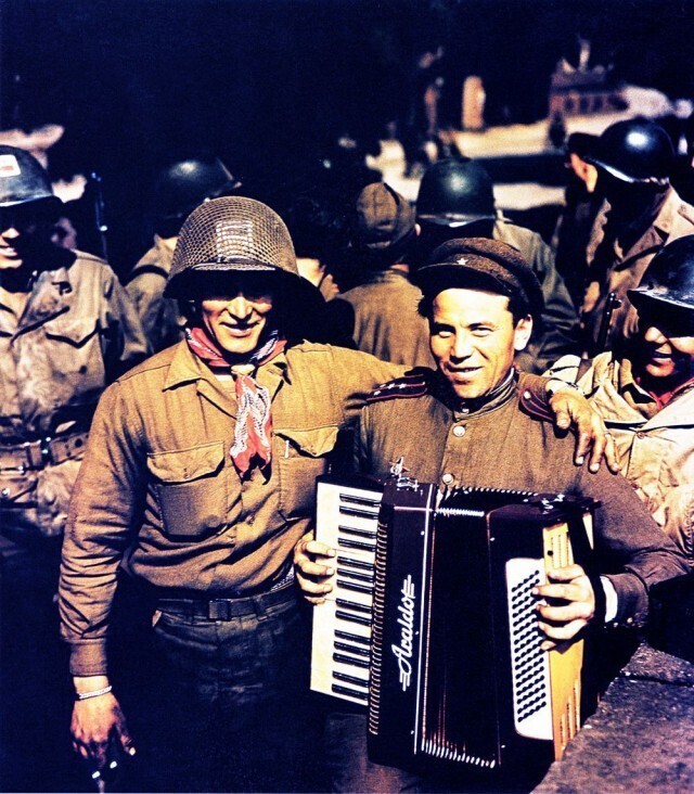25 апреля 1945 г. Встреча на Эльбе