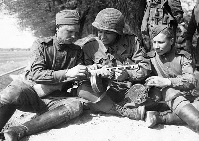25 апреля 1945 г. Встреча на Эльбе