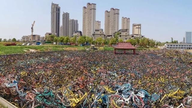 Свалка велосипедов в Китае