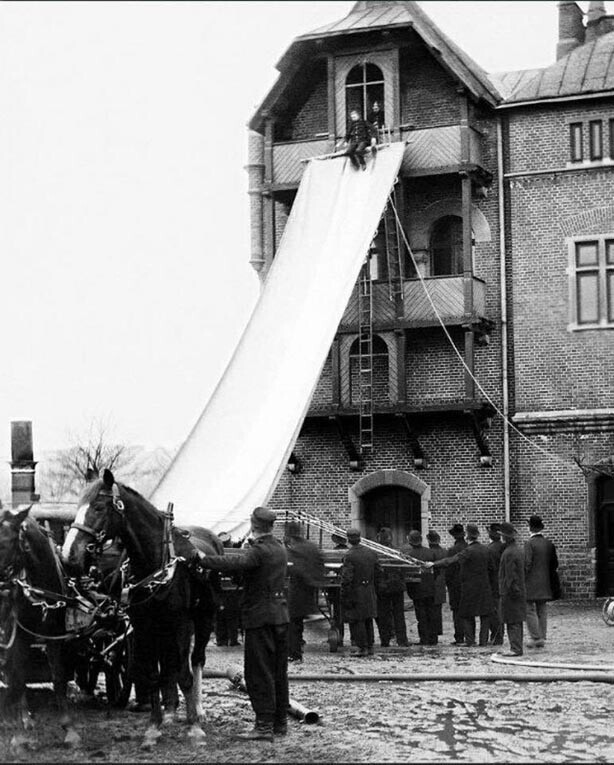 Тренировка на пожарной станции Мальмё, Швеция, 1905 год