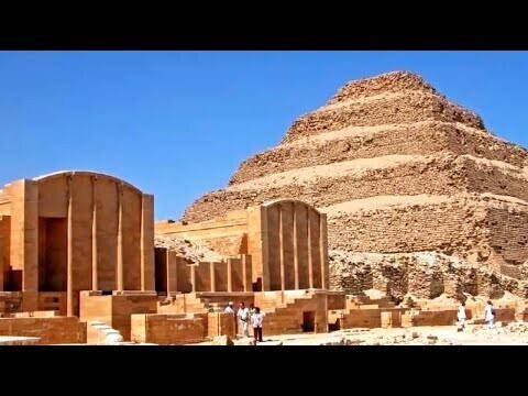 Пирамида Джосера - самая древняя пирамида Египта 