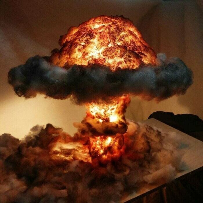 Лампа-ночник в форме ядерного взрыва - для любителей постапокалипсиса