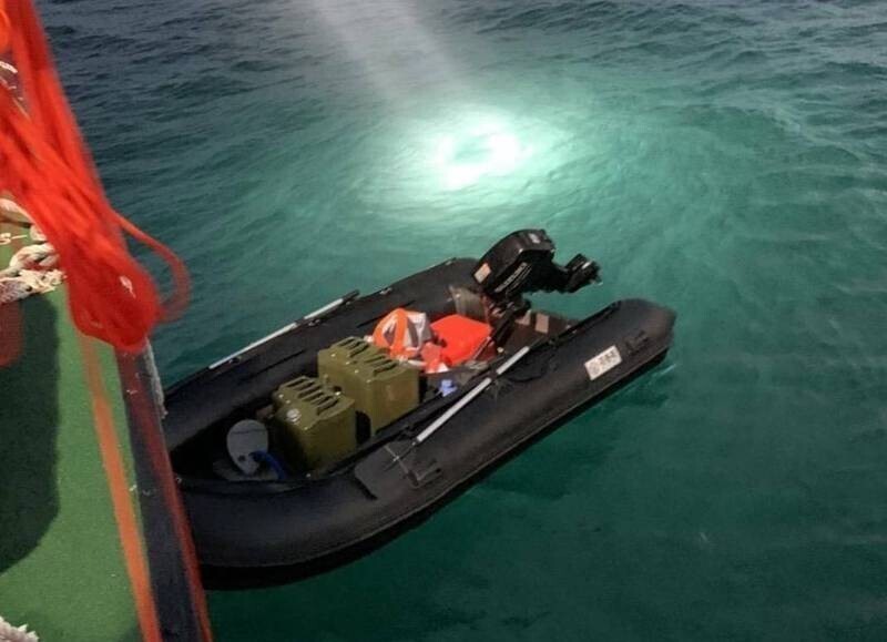 Китаец на резиновой лодке сбежал на Тайвань через пролив, охраняемый двумя флотами