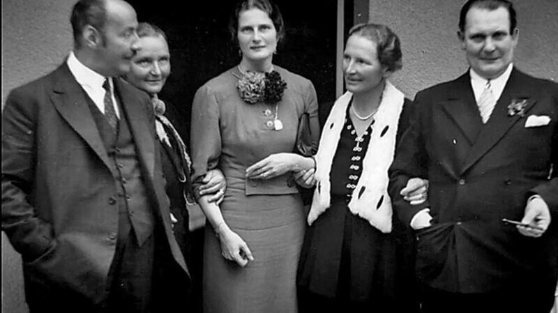 Семейное фото Герингов (Альберт Геринг слева, Герман Геринг справа)
