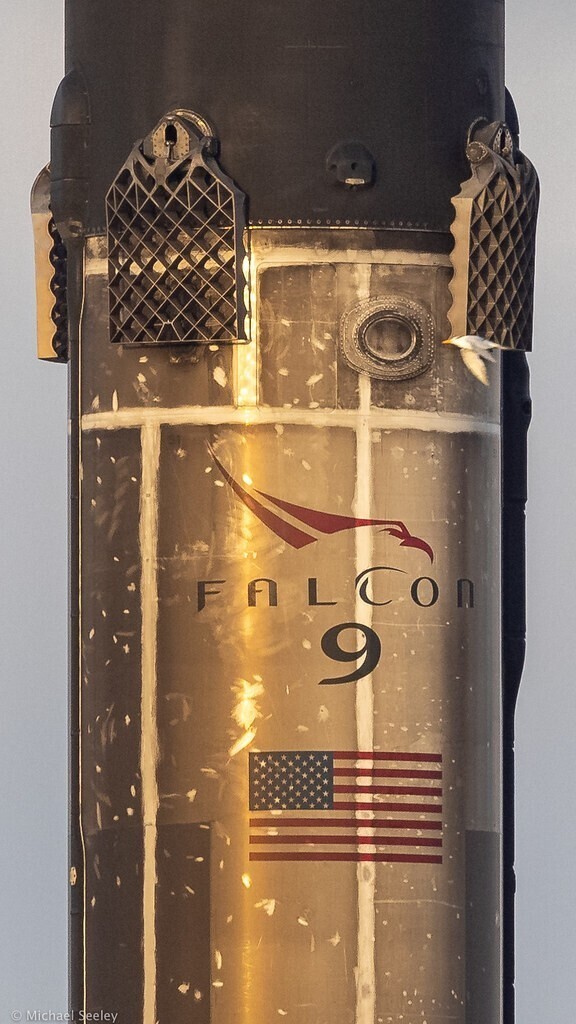 SpaceX в десятый раз запустила и посадила одну и ту же первую ступень Falcon 9