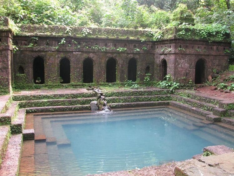 До сих пор работающий бассейн, Индия, V век