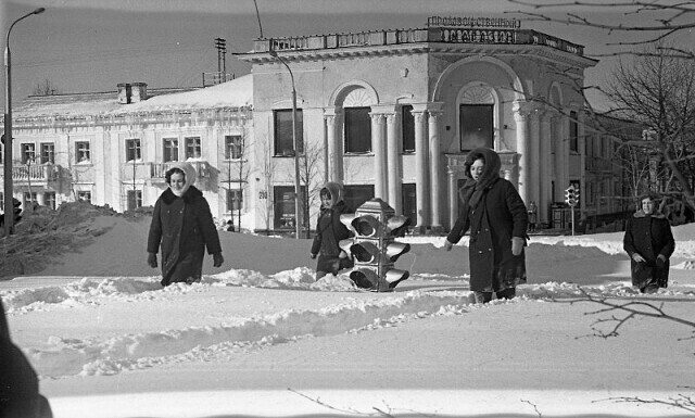 Южно-Сахалинск  в 1960-х