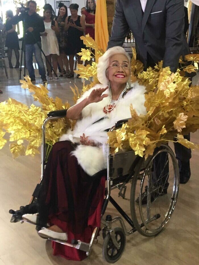 2. "Моя бабушка в свой 100-й день рождения"