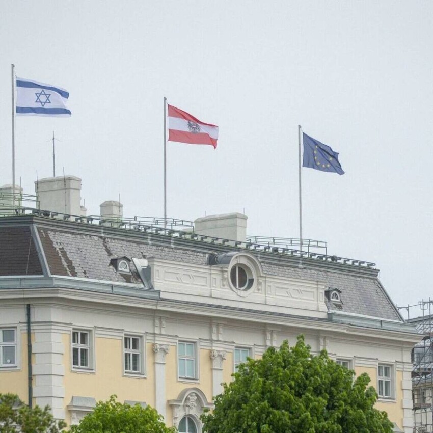 Президент Турции проклял Австрию за поднятые флаги Израиля на правительственном здании