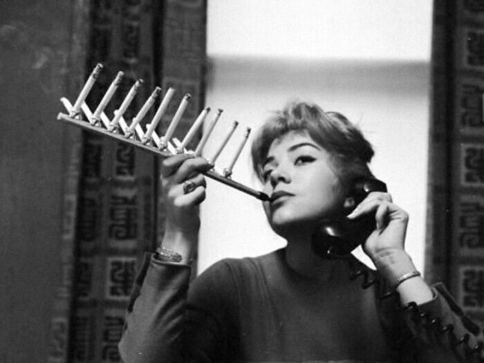 16. Изобретение 1955 года, с помощью которого можно скурить всю пачку за раз