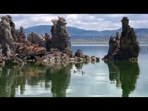 Озеро Моно в Калифорнии 