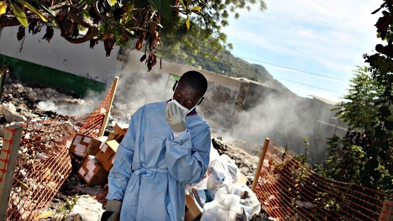 Три удара США по Гаити, холера бонусом