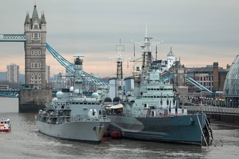 Британцы попутали берега, заявив о российских кораблях и подлодках