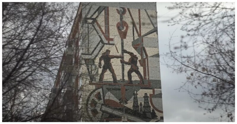В Ижевске вновь «оживили» советские настенные панно