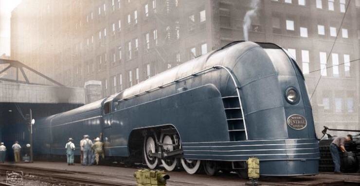 15. Раскрашенная фотография поезда «Меркурий» в стиле ар-деко, Чикаго 1936 год.