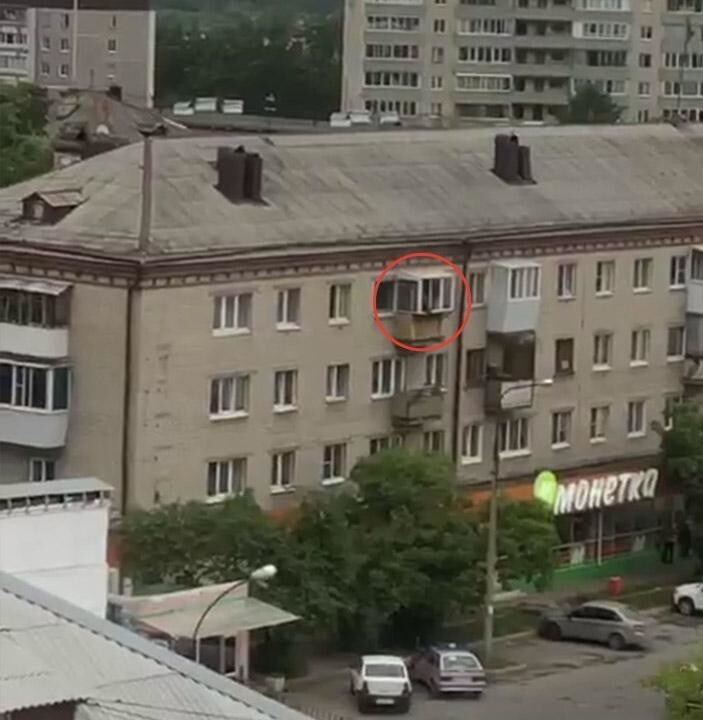 Бывший полицейский открыл стрельбу по прохожим в Екатеринбурге