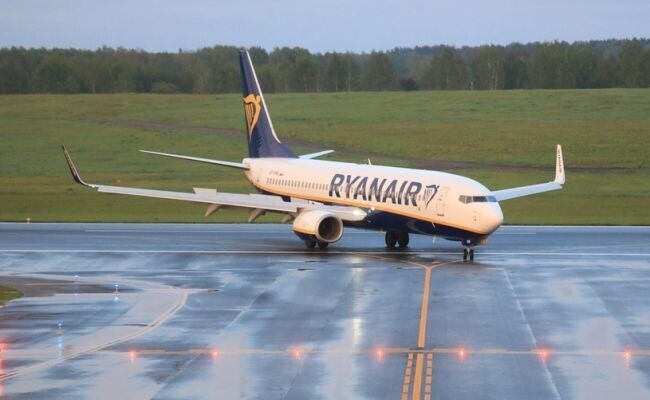 Снова минирование: летевший из Дублина в Краков самолёт Ryanair сел в Берлине.