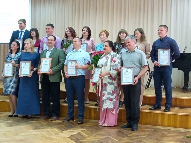Лучших учителей Курской области наградили