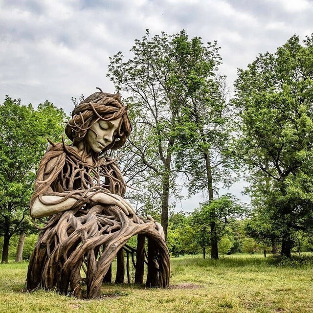 Растительная скульптура южноафриканского художника Дэниела Поппера