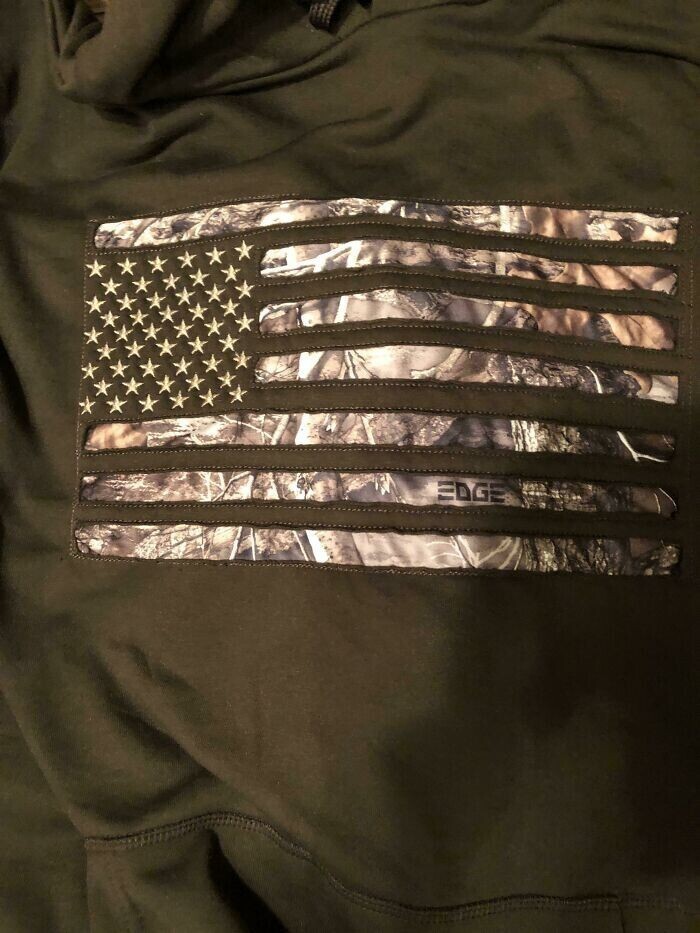 Американский флаг в камуфляжном исполнении
